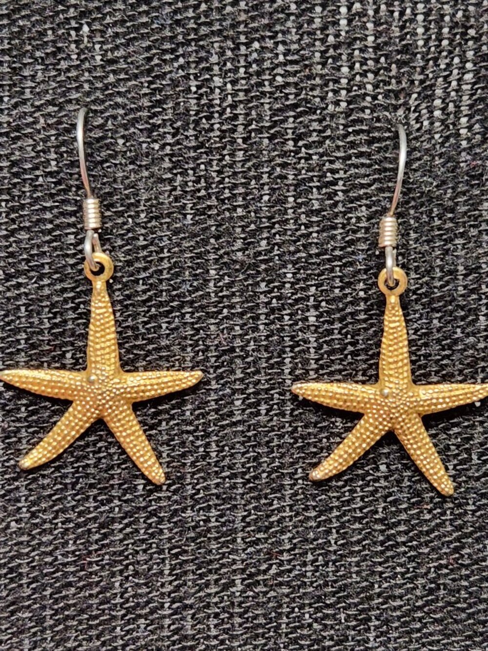 Gold Tone Starfish Dangle Earrings Coastal Beach Jewelry